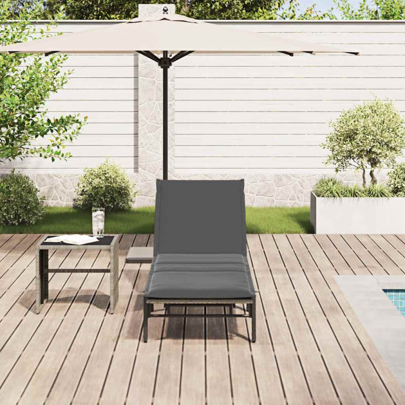 Sonnenliege mit Auflage Grau Poly Rattan