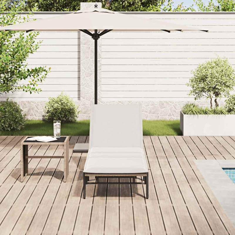 Sonnenliege mit Auflage Beige Poly Rattan